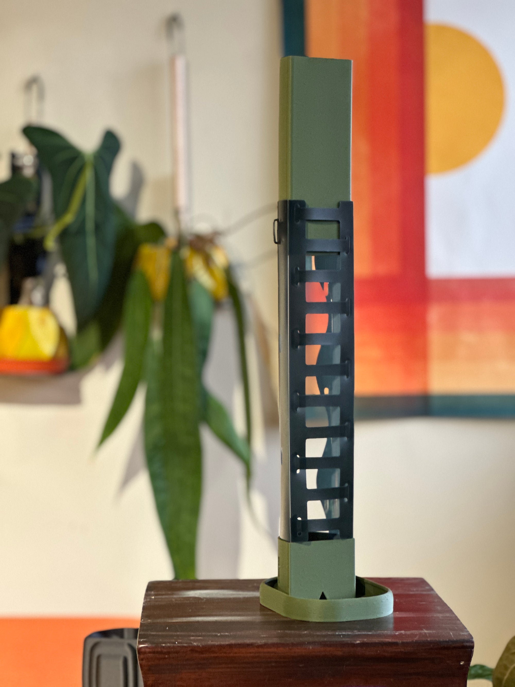 Small Moss Pole Kit: Straight and Sleek