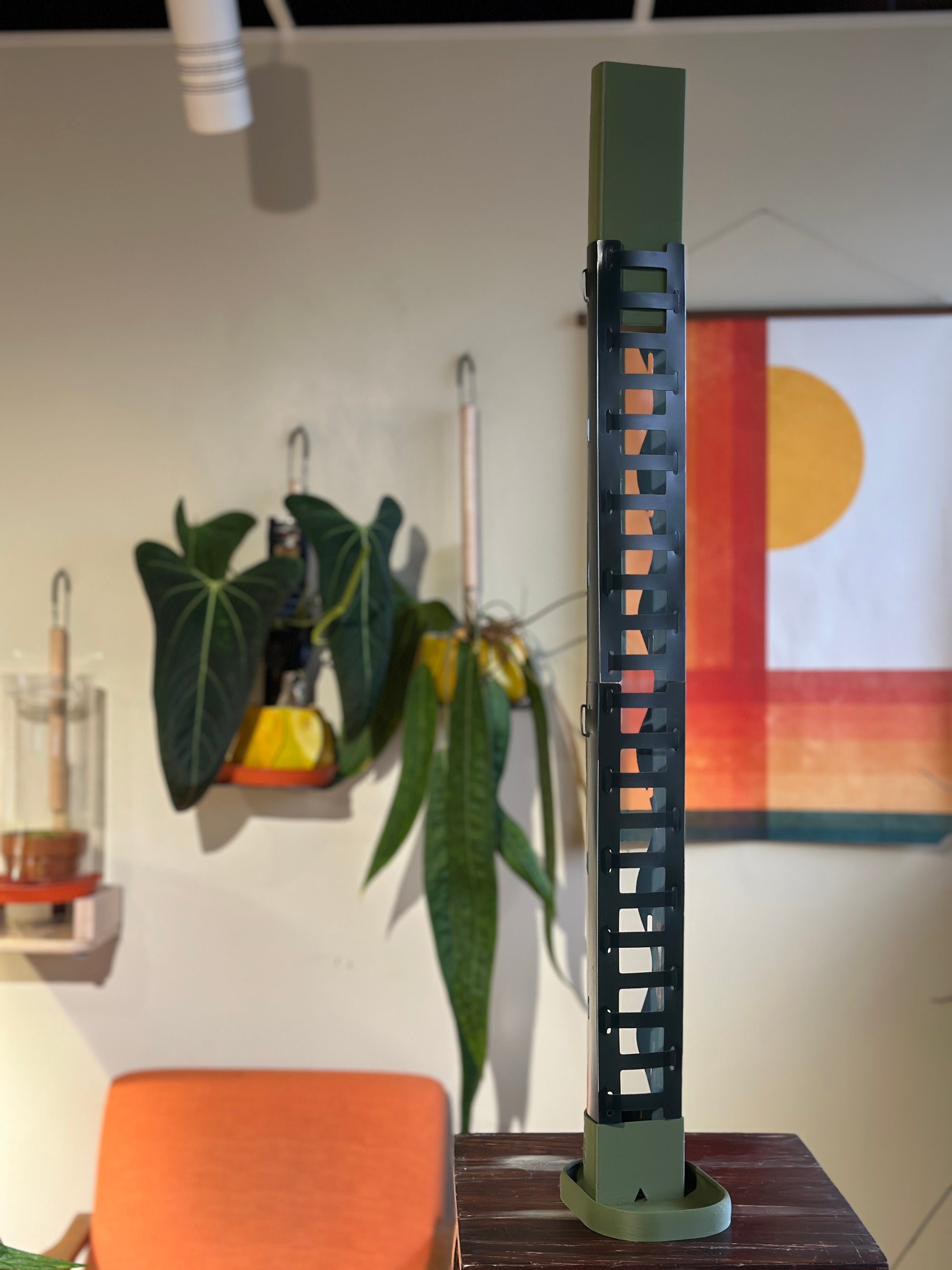 Small Double Moss Pole: Straight and Sleek