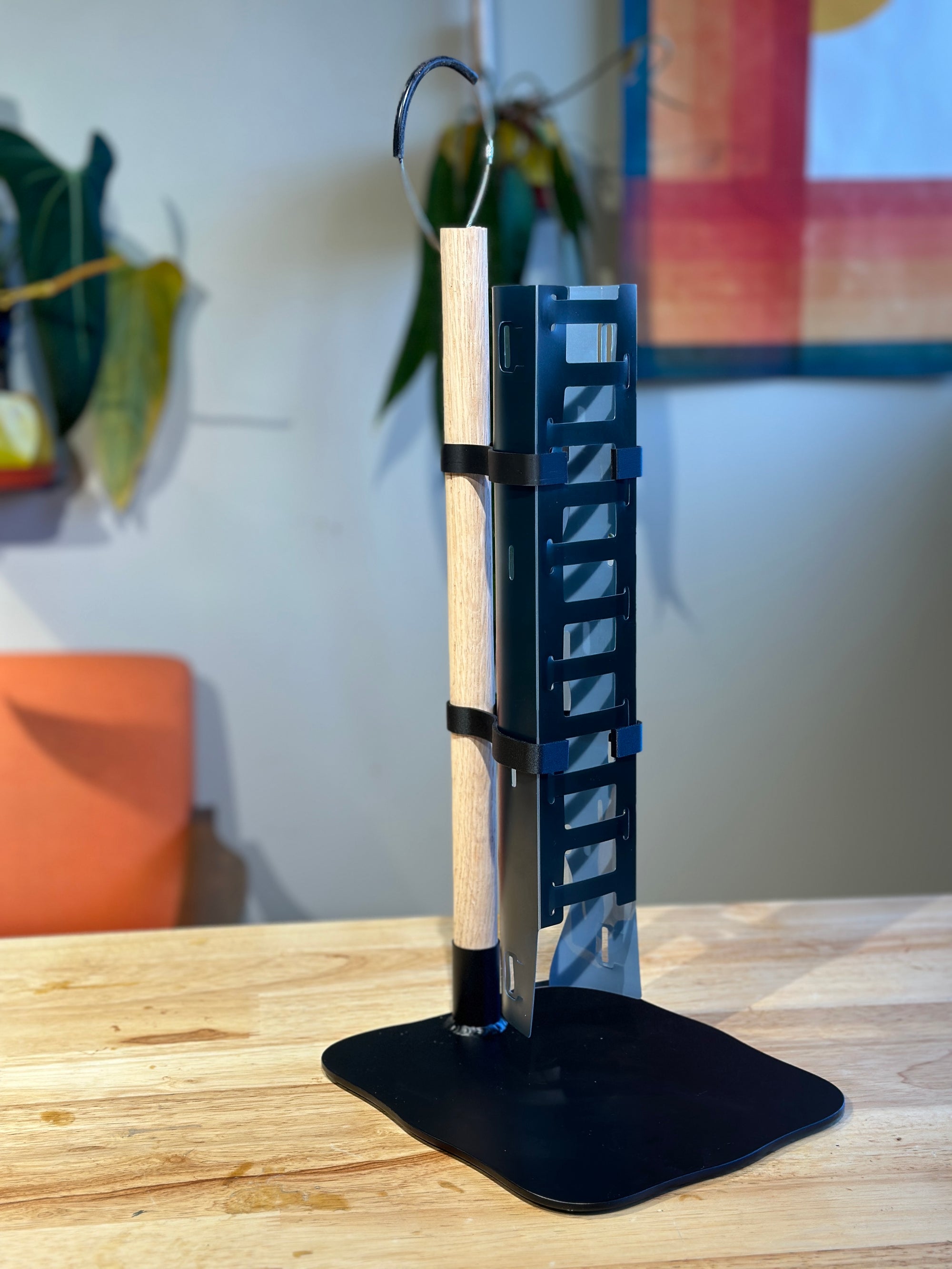 Moss Pole with Metal Base